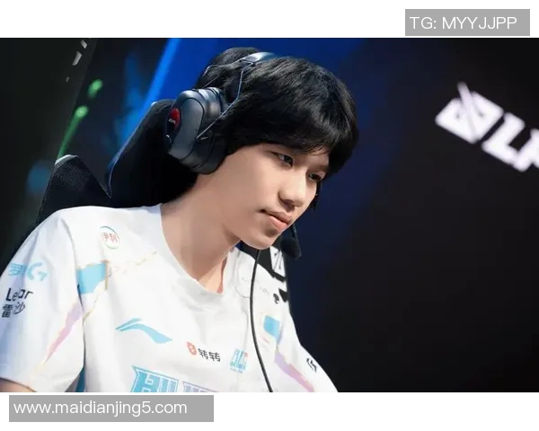 电竞新闻深入解析BLG战队在CSGO比赛中的防守策略与战术布局